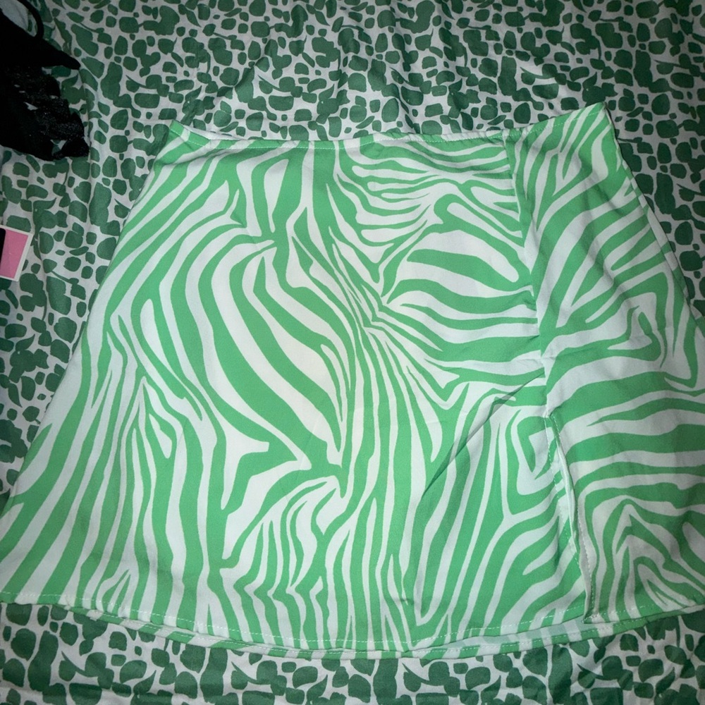 Fashion Nova Green Zebra A-Line Skirt